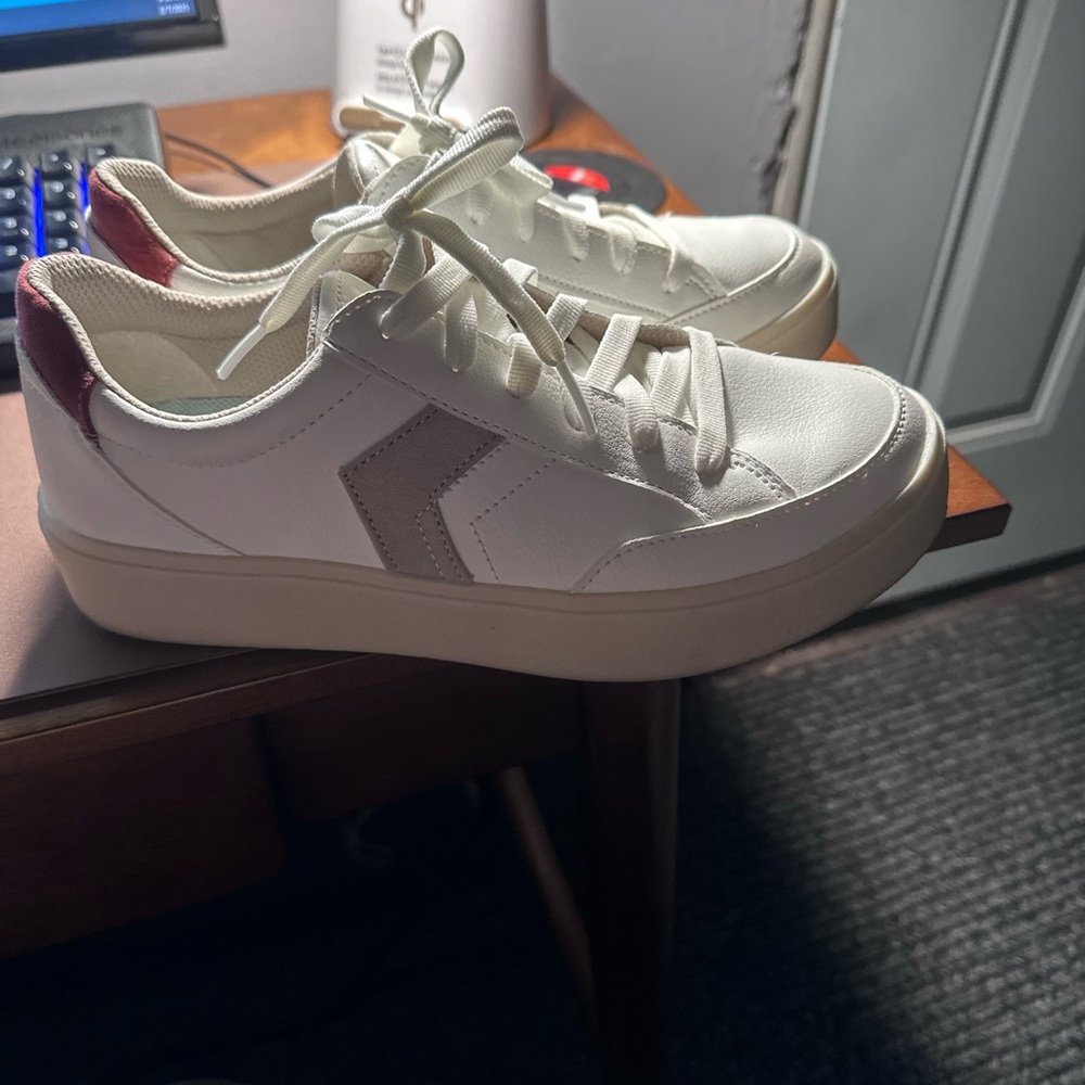 Dr Scholl’s Madison Sneaker